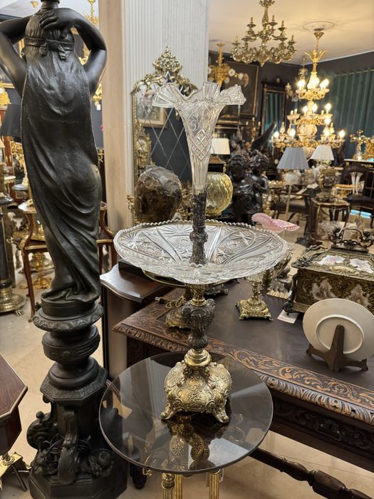 Centru de masa/ bronz/ cristal