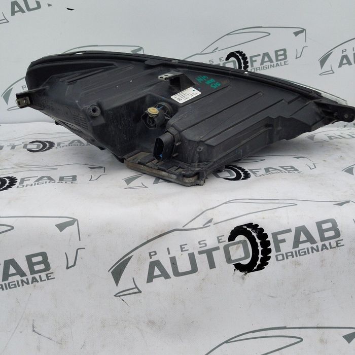 Far stanga Tesla Model S Facelift Full LED an 2016-2017-2018-2019