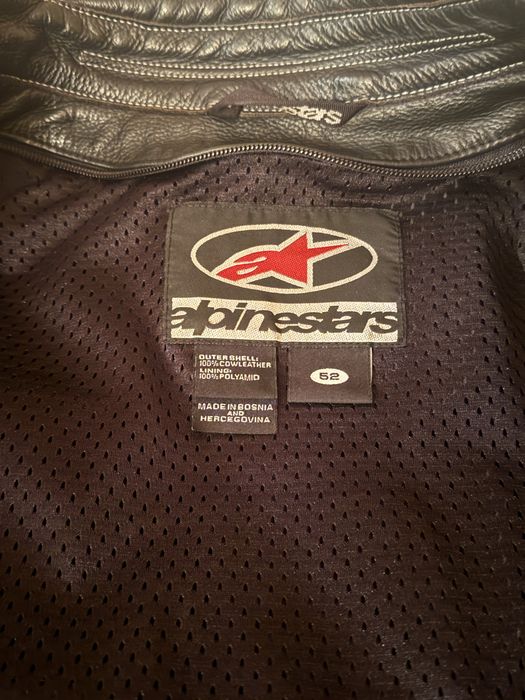 Продам кожаную мотокуртку Alpinestars