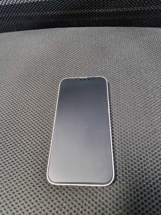 Продам iphone 13
