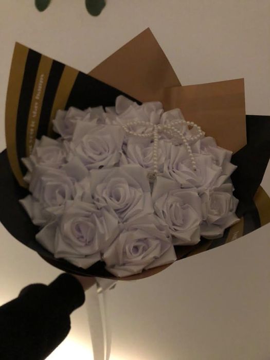 Buchet 15 trandafiri satin