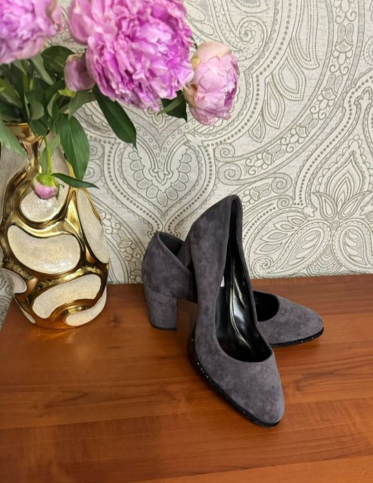 Продам туфли женские