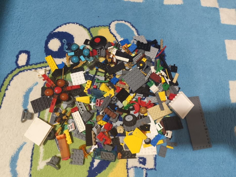 Продаётся lego оригинальная
