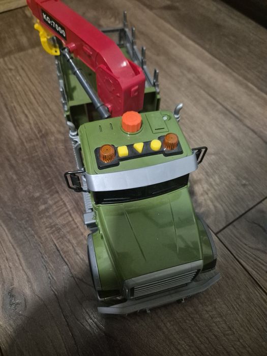 Elicopter si masinuta de tractare