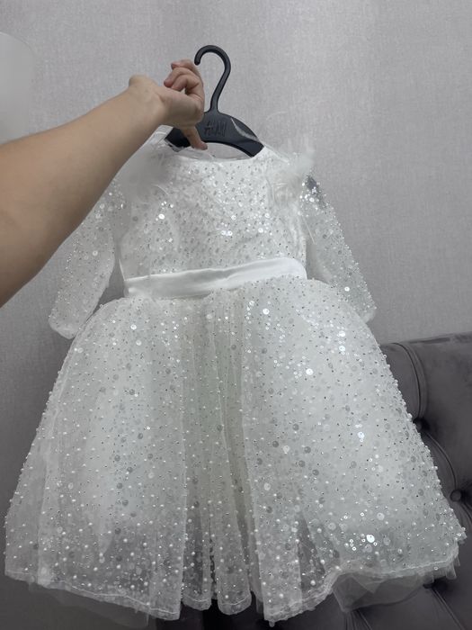 Праздничное белое платье для девочки