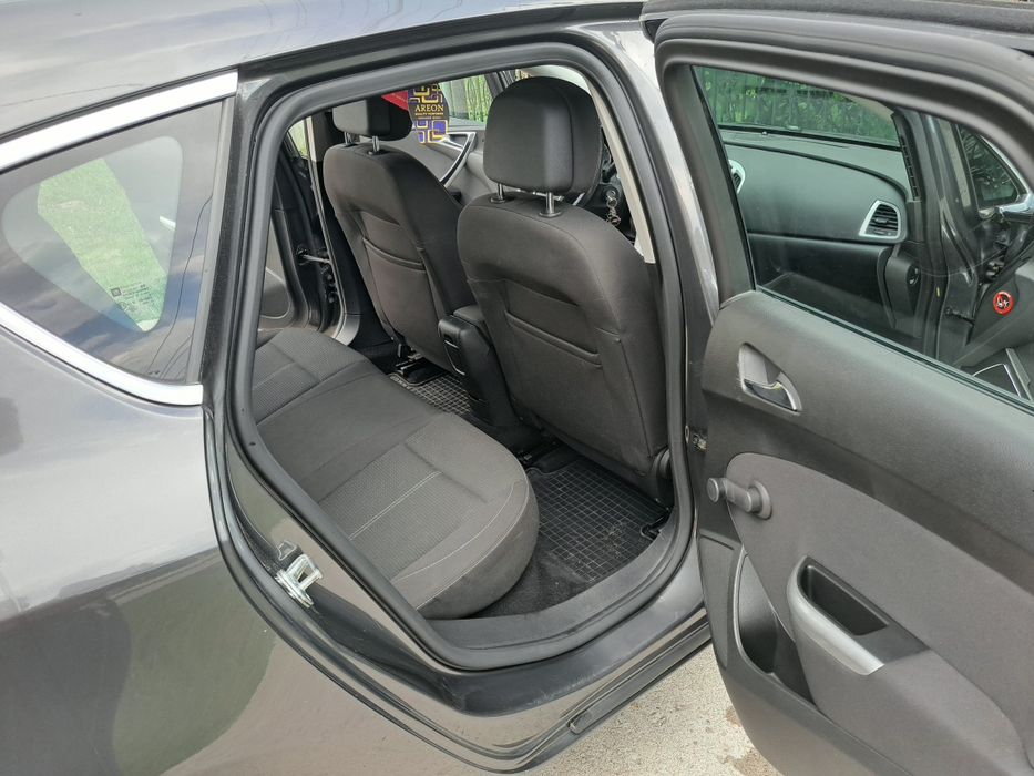 De vanzare Opel Astra j 1.4 turbo