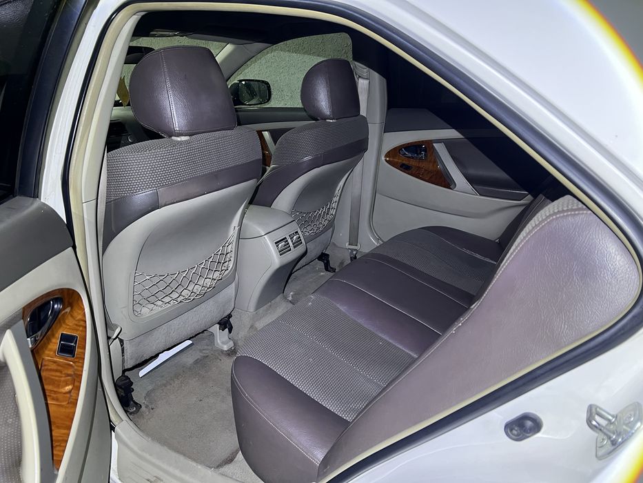 Tayota Camry srochnoo sotiladi aredagayam beriladi