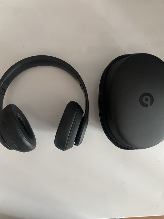 Casti Beats Studio Pro