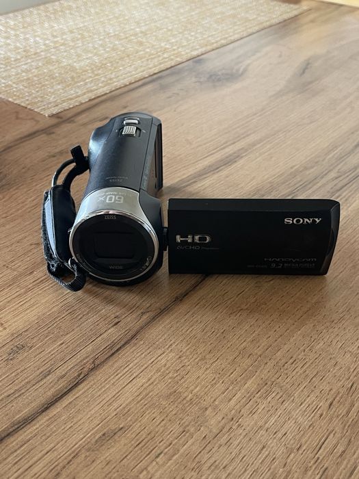 Продается видеокамера SONY HDR-CX405