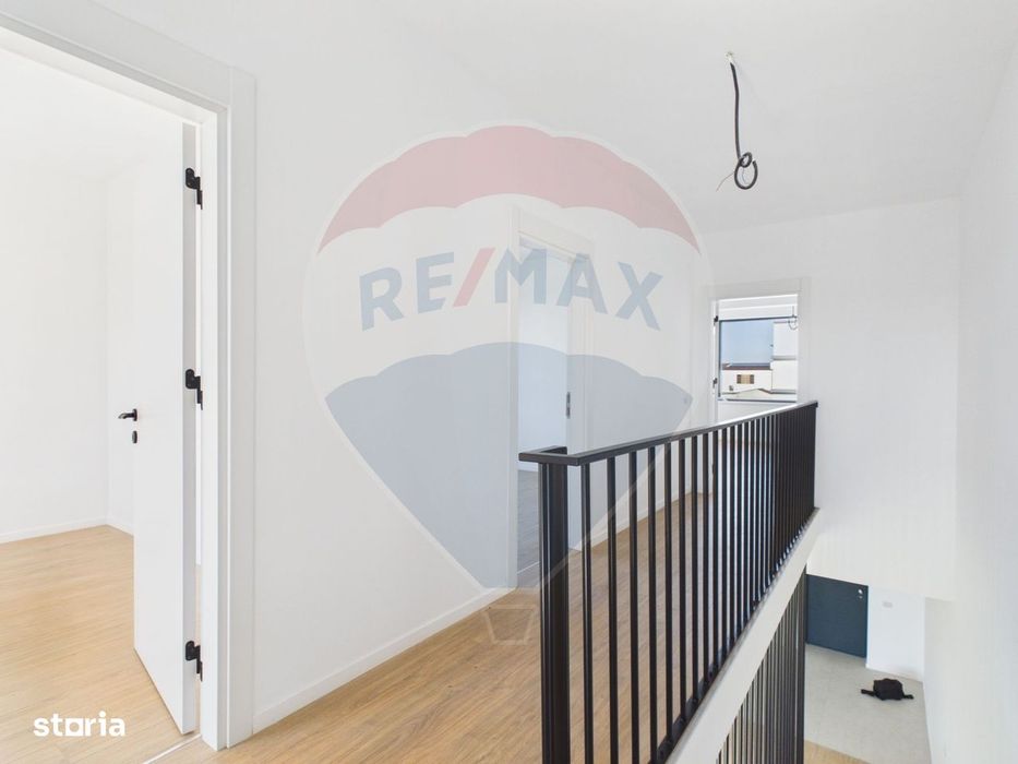 Casa tip duplex cu 4 camere de vânzare in Balotesti