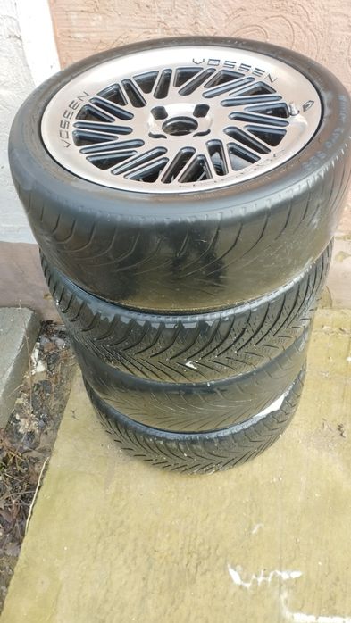 Срочно. Vossen 205/45/16