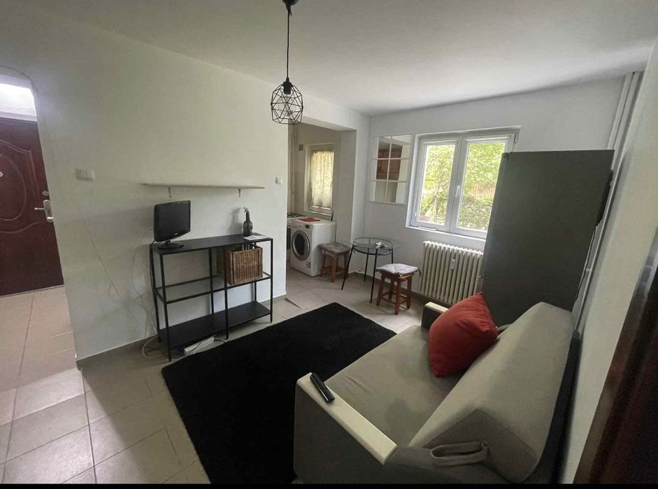 PF, Apartament 2 cam Podu Ros/Cantemir