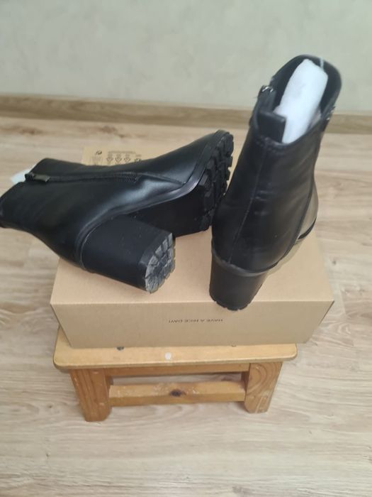 Продам сапоги женские