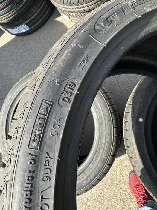 215/40/17 нови гуми