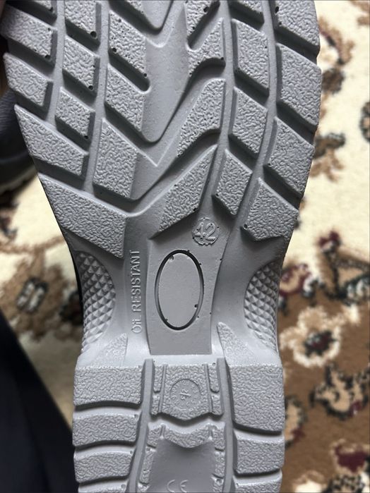 Етик ботинки новый