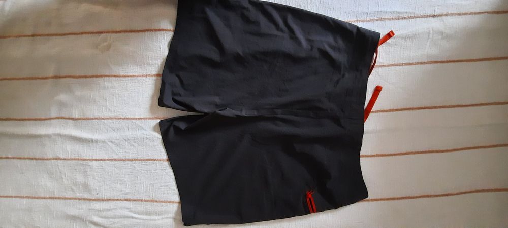 Patagonia sort baie mar M