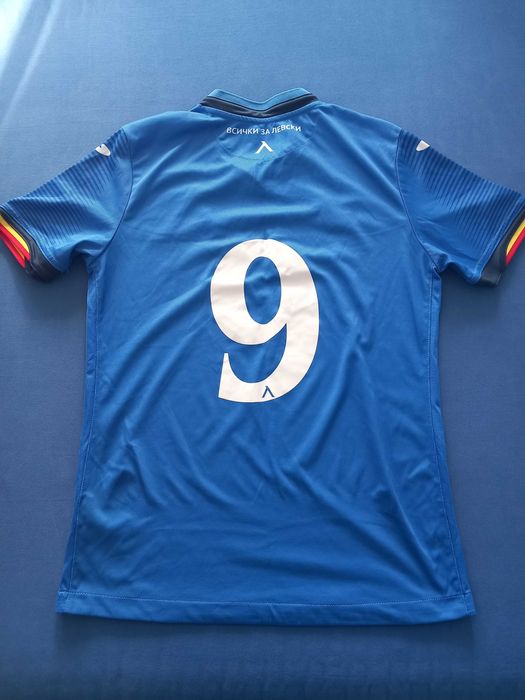 Фланелка на Левски