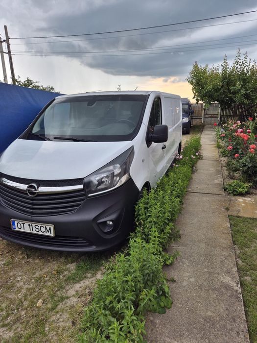 Opel vivaro 2015