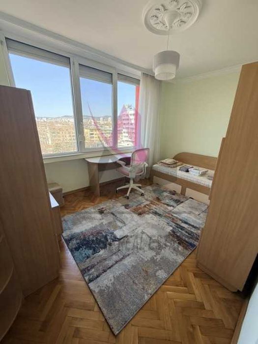 Дава се под наем Тристаен апартамент в Варна, ВИНС - 100 кв.м за 847.62 € - Снимка #9
