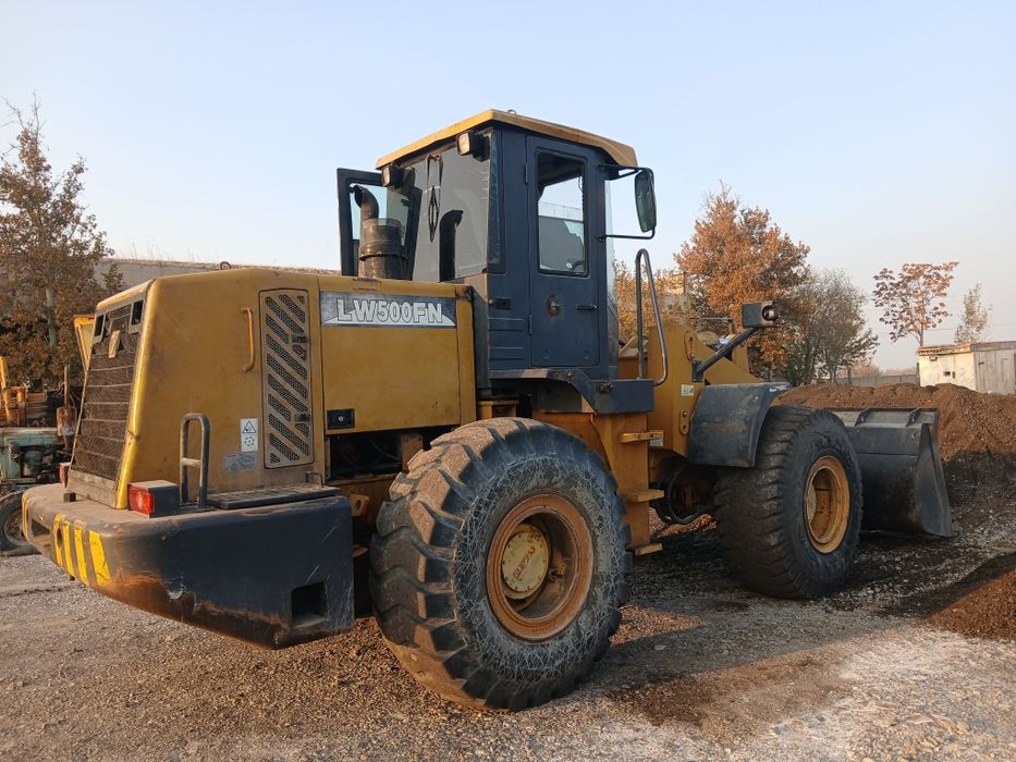 3 кубли погрузчик сотилади