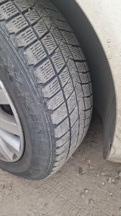 Продам шины зимние