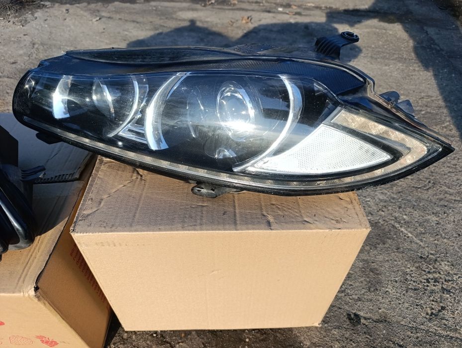 Фарове Ягуар / Jaguar XF 2013г