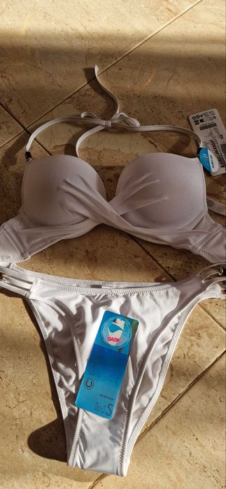 Бял бански Censored