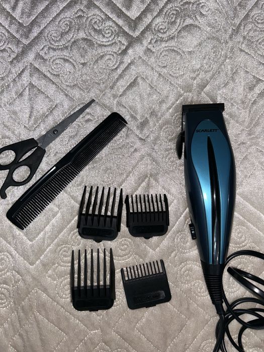 Машинка для стрижки волос / Триммер