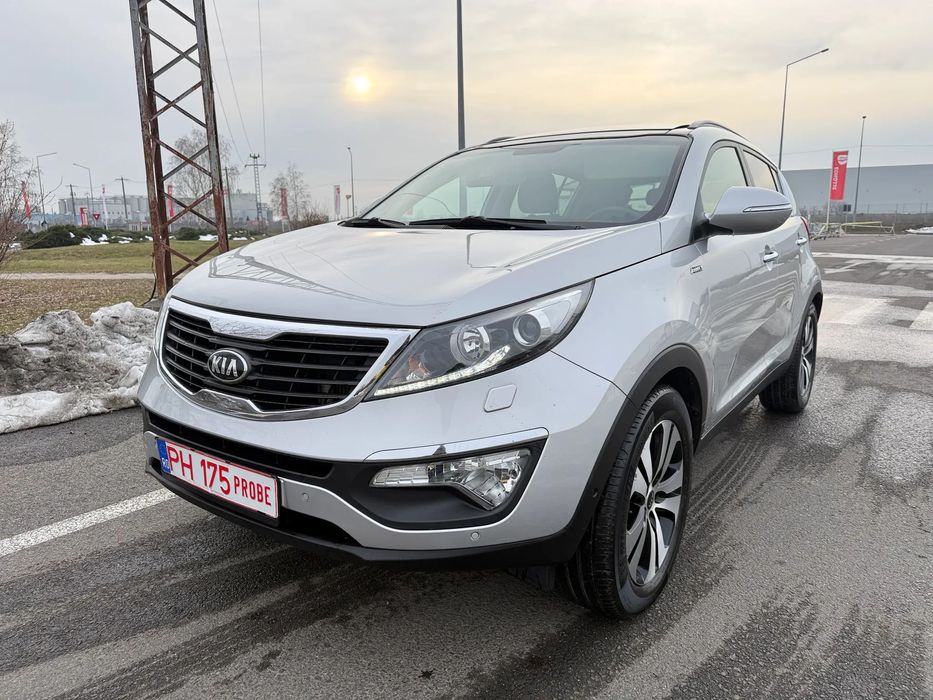 Kia Sportage Kia Sportage.4x4.136 cp Automat .Panoramic .Euro 5 .R.A.R Efectuat