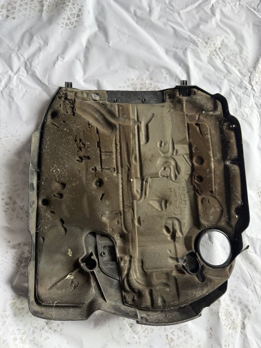 Декоративен капак двигател n57d30a bmw