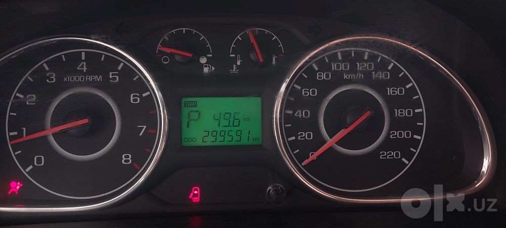 Chevrolet Gentra Srochno Sotiladi