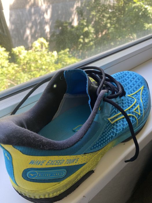 Спортивные кроссовки Mizuno