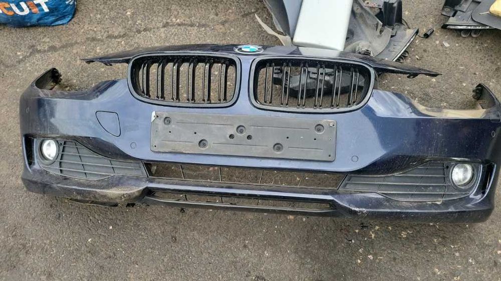 Bara fata BMW Seria 3 F30/F31, model cu senzori de parcare, cod culoare: A89