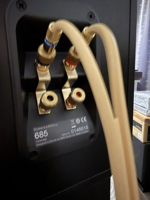 Boxe Bowers & Wilkins 685/100W/La Cutie Impecabile