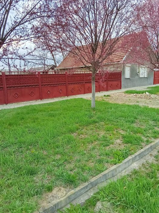 Casa de vanzare cermei