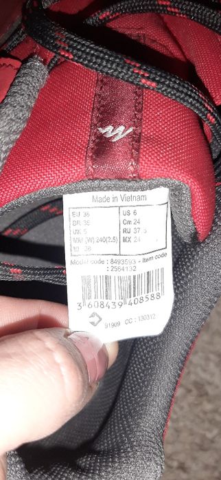 Adidasi dama dechatlon pentru drumetie nr 38