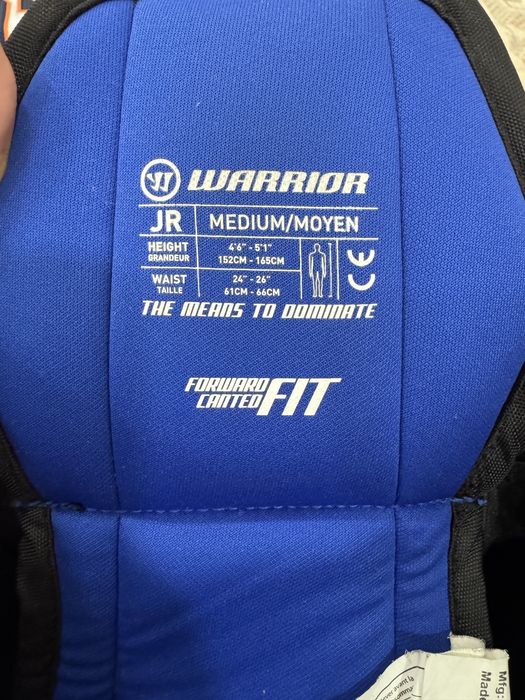 Продам б/у хоккейная форма на юниора