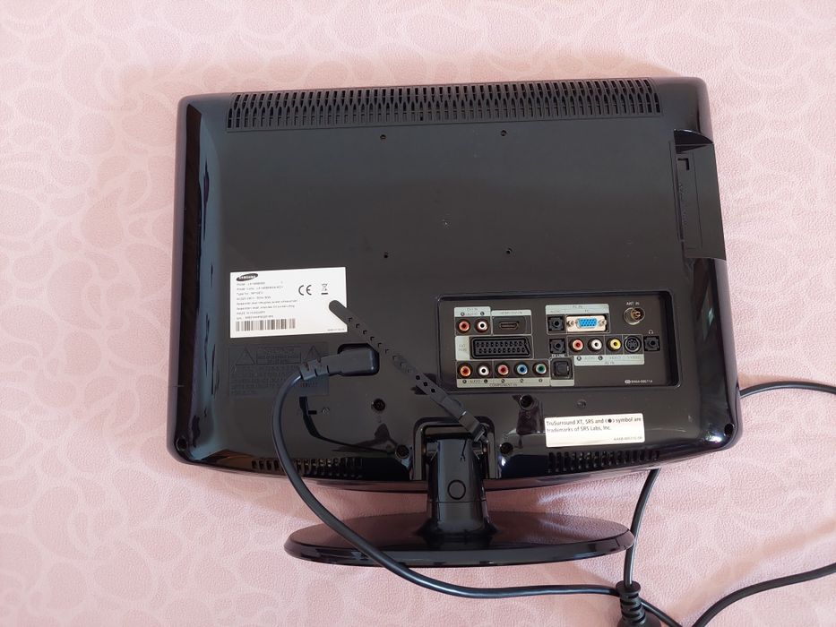 Монитор samsung model:LE19R86BD