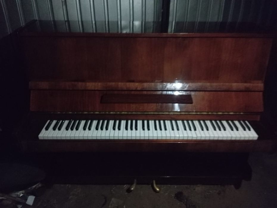 Продам фортепиано