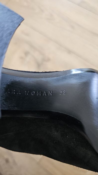 Botine Zara piele intoarsa marimea 38