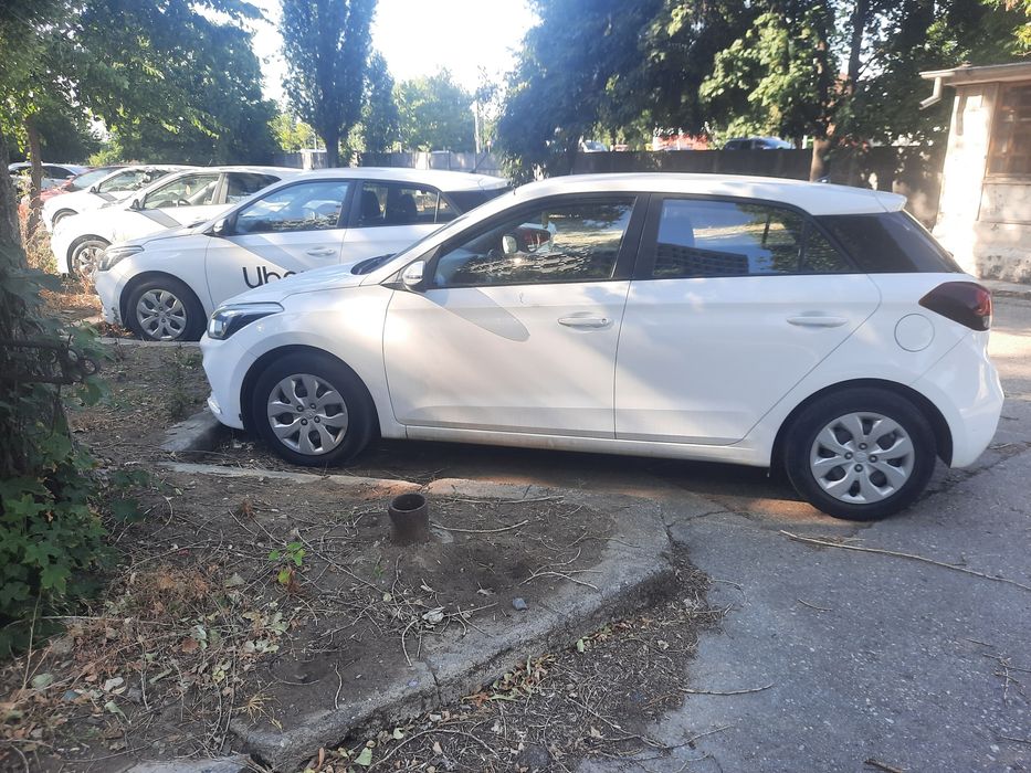 Inchiriez dacia Logan   toyota corola hyundai i20 uber bolt