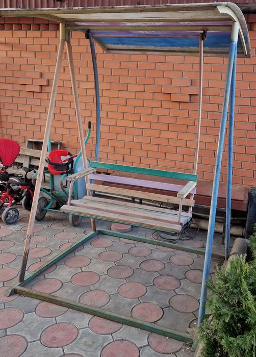 Качели металлические