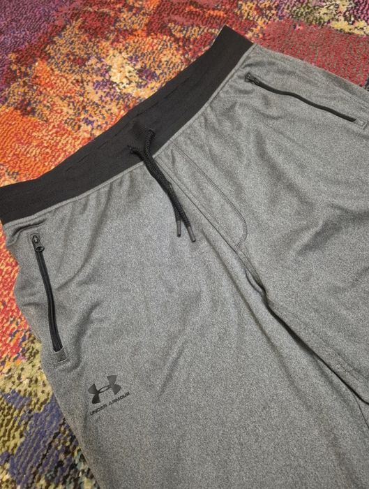 Pantaloni lejeri Under Armour