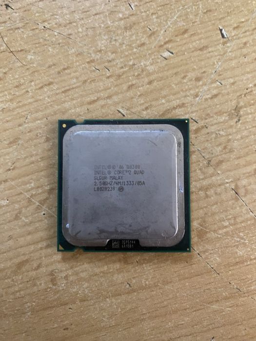 Процессор Intel Core 2 quad q8300