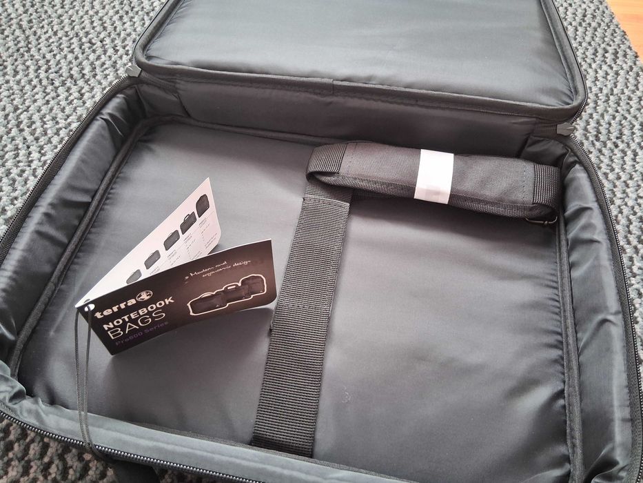 Geantă pentru laptop Terra