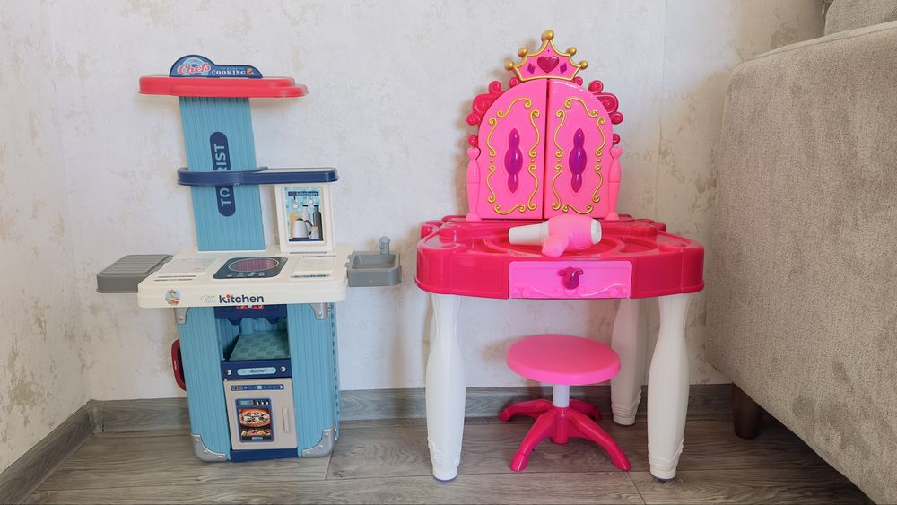 Продам игрушки для  девочки