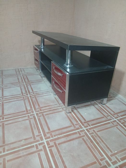 Подставка для телевизора