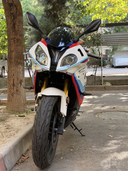 Moto BMW S1000RR 400 kub