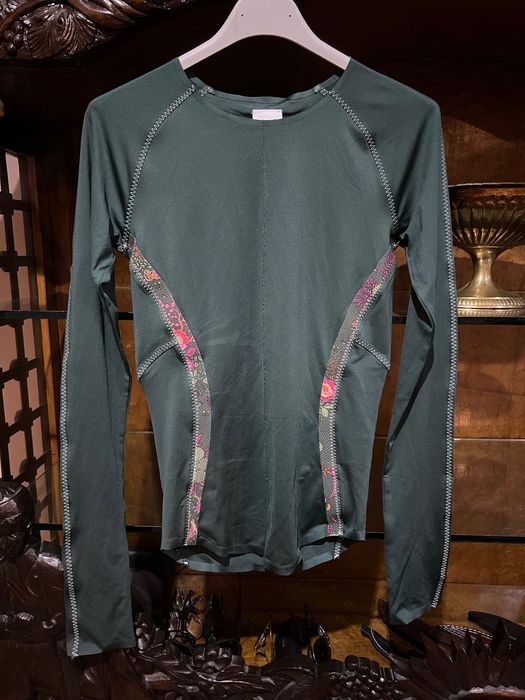 Puma,Stella McCartney adidas,Nike,Oysho клинове, блузи