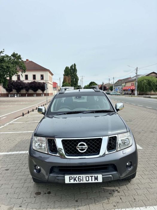 Nissan Navara 2012 2.5Dci Automat